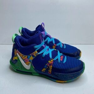 Nike LeBron  Kids Blue Multicolor Sneakers SZ 6.5 youth
